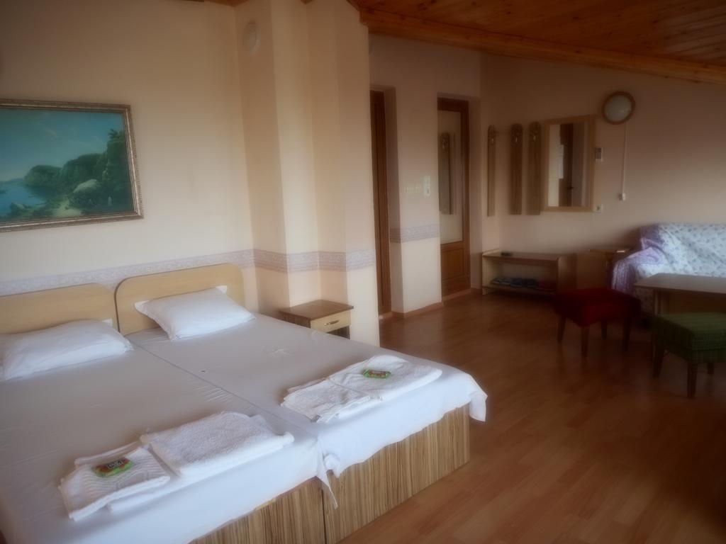 Guest Rooms Ribarska Hizha Shabla Habitación foto