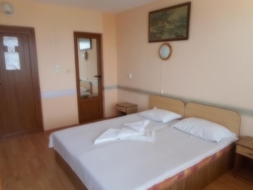 Guest Rooms Ribarska Hizha Shabla Habitación foto